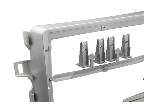 Рамка MFB Toyota Verso 2009-2018 (авто с климат контролем) Рамка MFB Toyota Verso 2009-2018 (авто с климат контролем)