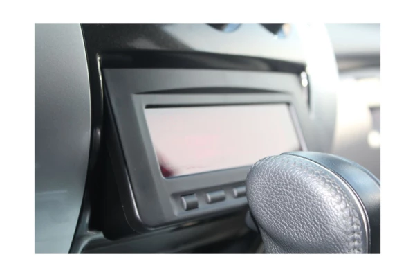 Рамка Mitsubishi Pajero Sport 2008+ для переноса БК вниз (6 кнопок)