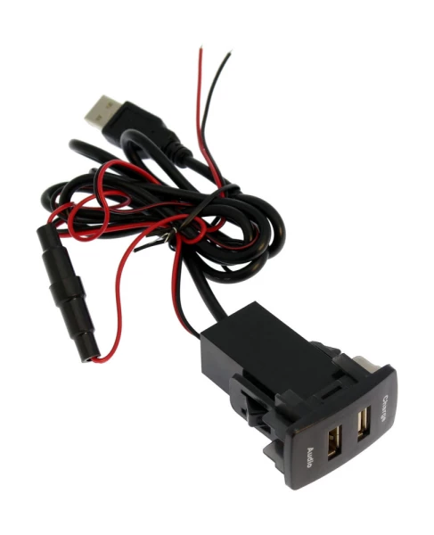 USB разъем в штатную заглушку Honda (с зарядным устройством)