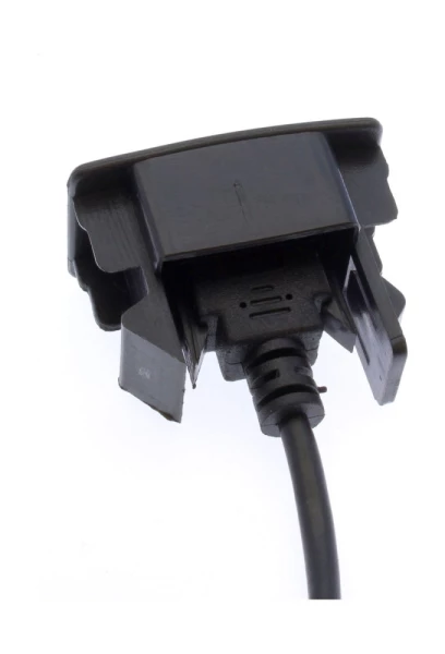 USB разъем в штатную заглушку Honda