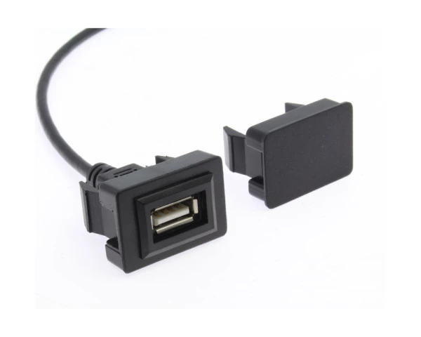 USB разъем в штатную заглушку Toyota new 2009-2021, Mitsubishi 2019+